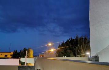 Situación inmejorable. Céntrico y tranquilo - Foto 10