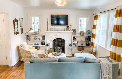 Cozy 2BR Apt w KING in historic dist. 1mi to sq. - Foto 40