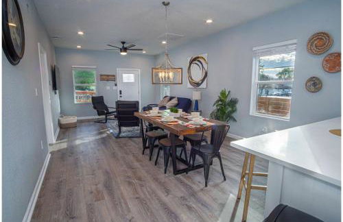 Downtown Dream Home Spacious 4br/2ba Sleeps 12! - Foto 10