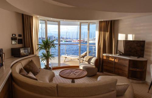 Luxury Floating Apartment - Amor - Photo 14