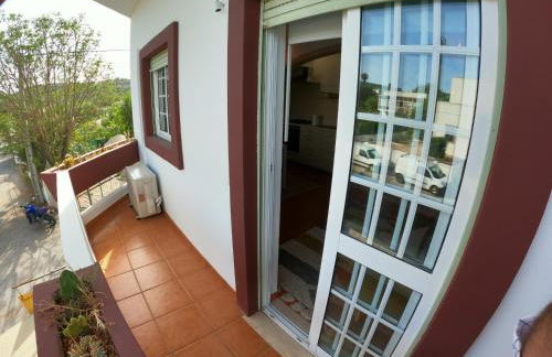 Algarve, renovated T1 apartment in S Bras de Alportel - Foto 8
