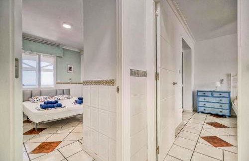 Charming Townhouse in El Faro, Spain, Studding Sea View & Community Pool - Foto 20
