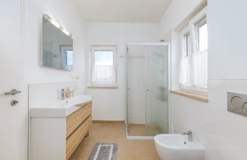 Villa Amalija - Photo 40