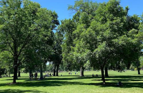 The Urban Roost I A Rustic City Escape - Foto 41