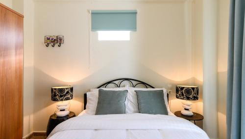 Seaside House In Agios Vasilios - Photo 3