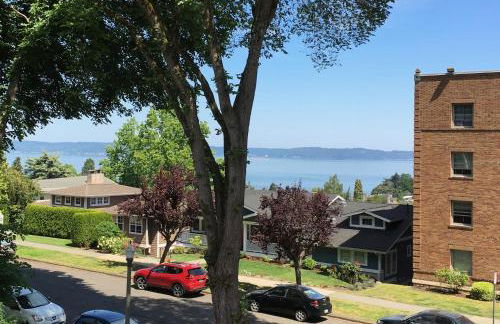 Pacific View, Best Area, 2 Baths, 2 Bedrooms, WD, Jacuzzi Bath, New Carpet, Balcony, View, 925sf - Foto 1