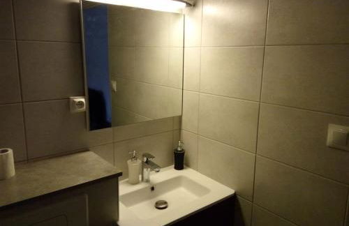 Appartement 2 pieces 40 m2, dans hyper centre, avec piscine au rez de chaussee - Foto 5