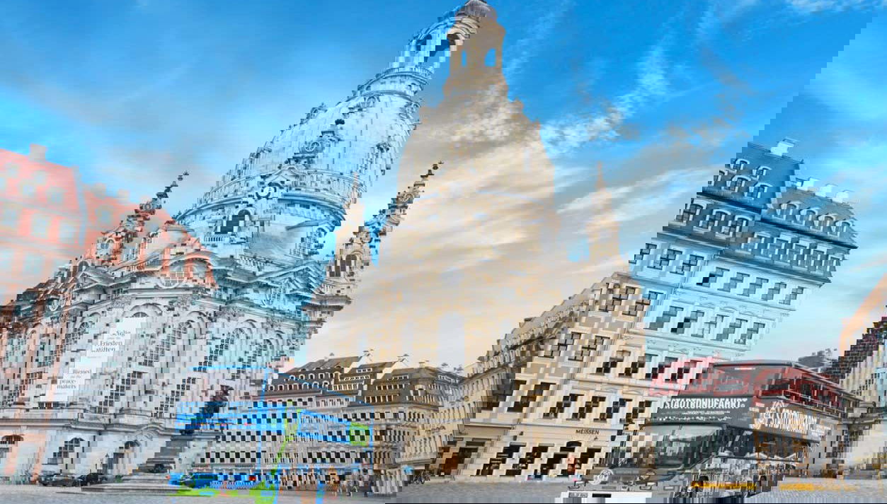 Passaremos pelos pontos emblemáticos da cidade