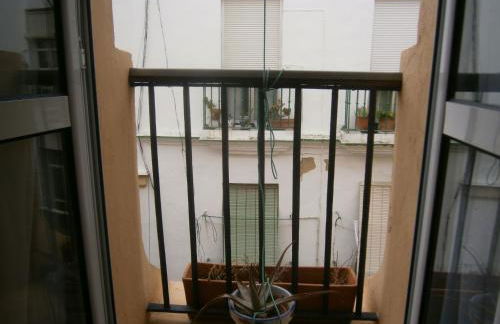 Apartamento Entre el Falla y la Caleta - Foto 13