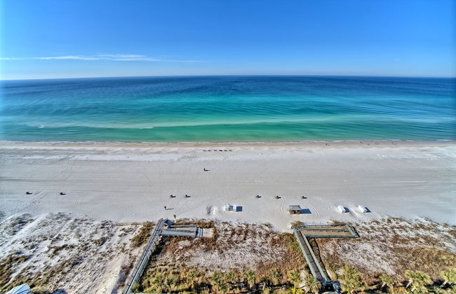 Cozy Oceanfront Condo with Beachside Pool - Unit 1602 by RedAwning - Foto 39