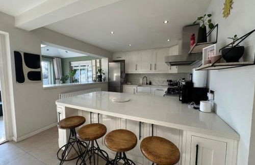 Luxury 3 bed cottage with Sauna, Chobham, sleeps 6 - Foto 18