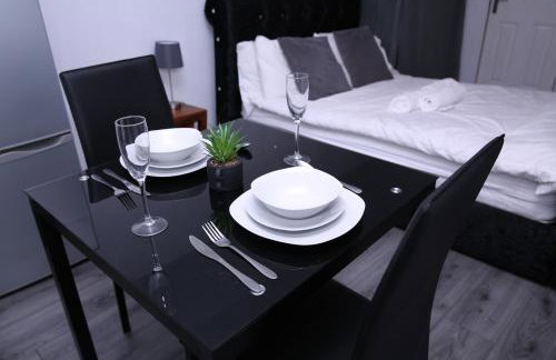 The Lodge Oldham - Photo 9