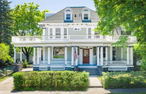 Entire Main level of Beautiful Historic Home - Foto 2