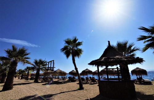 Zefyros Super Cool Apartments next to Alimos Riviera - Foto 36