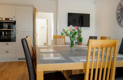 Large Modern Scenic 4 Bedroom Townhouse - Foto 11