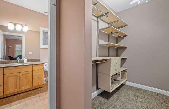 Massive Home w Sauna Pools Hot Tub Fireplaces - Photo 53