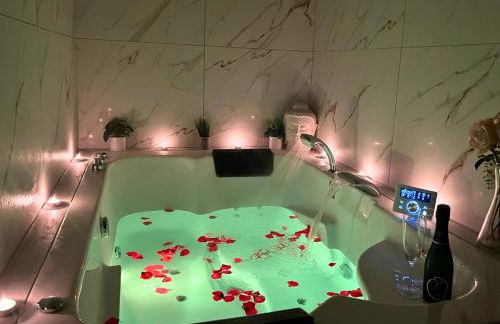 Le Moment Bien-Être - jacuzzi privatif, terrasse et parking privé gratuit au centre de Saint-Omer - Foto 38