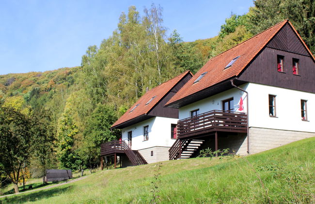 3 bedroom House in Stárkov with swimming pool and garden - Photo 16