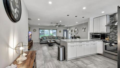 Tradewinds Ultimate Delray Beach Lifestyle 3BR2BA Home with Heated Pool - Foto 3