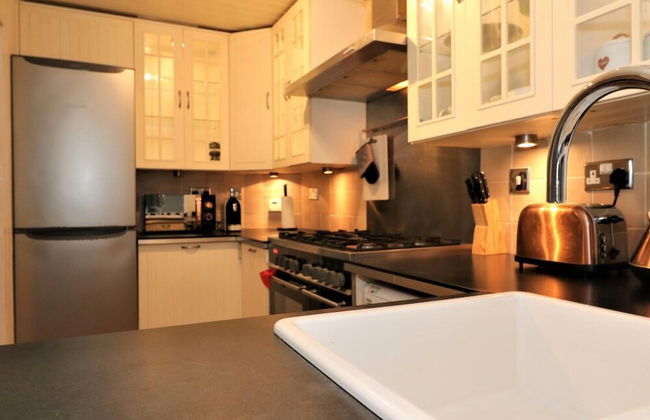 Shield House - Govan - Photo 17