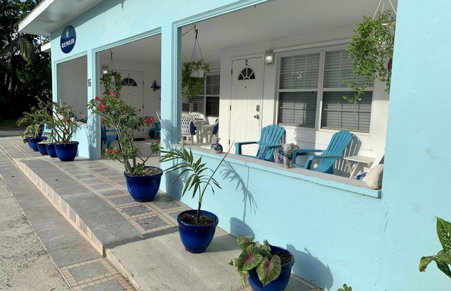 3 Suites Free Breakfast Steps to Beach - Photo 18