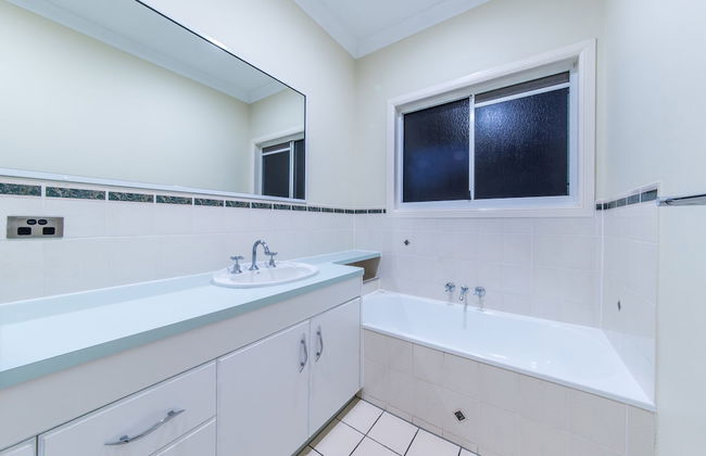 Sunset Escape - Cannonvale - Photo 14