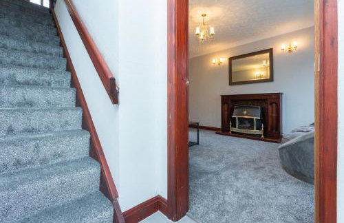 Preston 4 bedroom house near M55 & M6 - Photo 9