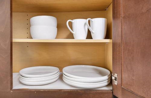 Softly Styled 1 King Sofa Bed Haven Frisco, TX - Foto 15