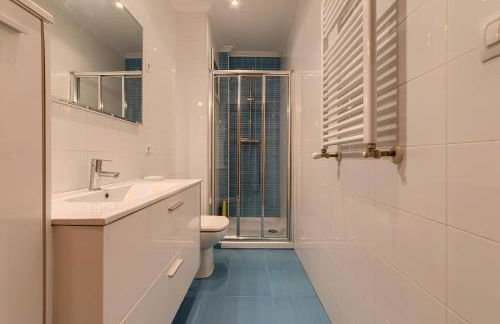 Encanto y Confort en Calle Epalza - Tu Familia en el Corazón de Bilbao - Foto 8