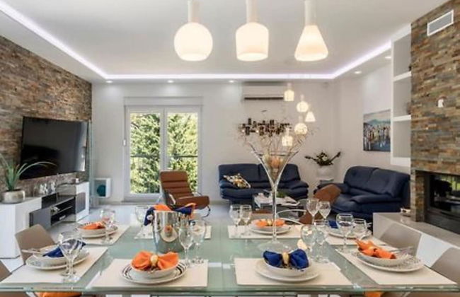 Modern & Stylish Villa With Private Pool - Foto 10