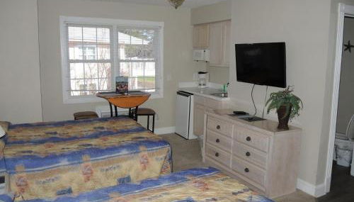 Brunswick Plantation Studio Home 407L with Onsite Golf Course and Pools studio - Foto 1