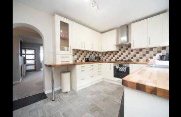 Chessington Blue with parking - Photo 12