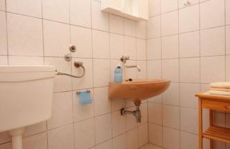 Apartments by the sea Ugljan - 8301 - Foto 25