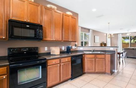 Quiet Corner Gem in Gated Crestwynd Bay - Foto 13