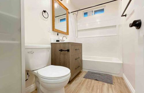 Spacious 3BR Modern Home in LA Perfect for Family - Foto 52