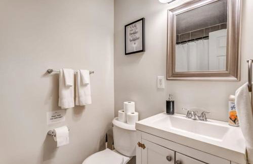 Near Parks & Shopping- Hickory Ridge Hideaway - Foto 27