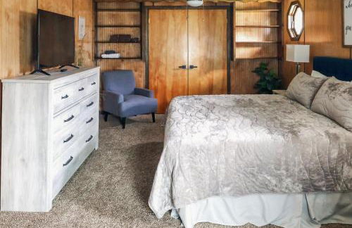 Mountain Cabin w Hot Tub Deck Grill & Fire Pit - Foto 19