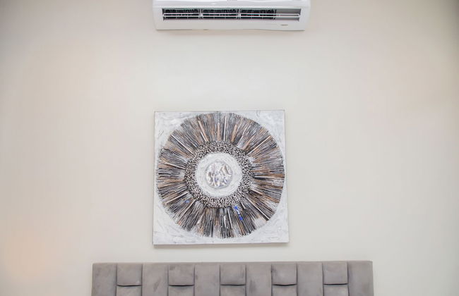 unreal homes - Photo 26