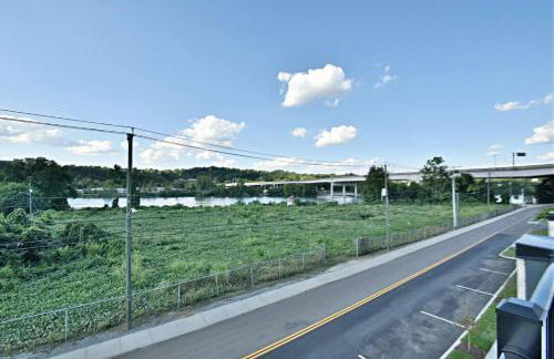 Rooftop Balcony with River View in SoKnox - Foto 23
