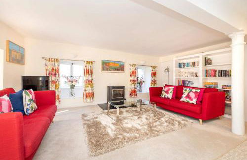 JOIVY Secluded Brewery Apartment - Photo 2