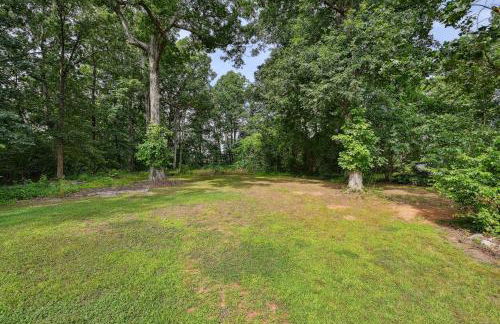 Greensboro Golf Getaway - 9 Mi to Downtown! - Foto 27