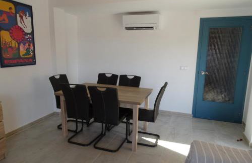 APARTAMENTOS EL SOL a 20 metros del mar. - Foto 17