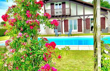 La villa Landaise avec piscine - Photo 1