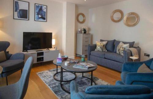 Westminster two bed one bath sleeps 5 with Air-Con - Photo 1