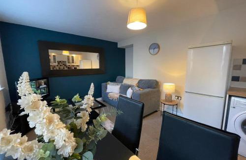 Large Apartments next to East Midlands Airport with Free Gated Parking! - Photo 66