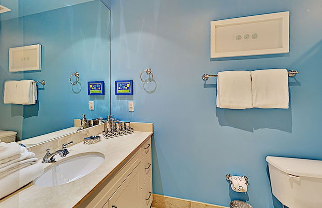 Mediterranean by Southern Vacation Rentals - Foto 44