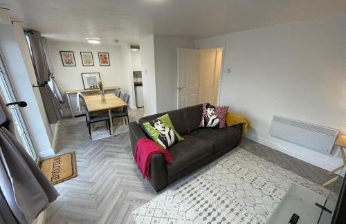 Newly renovated 2 bed apartment - Foto 14