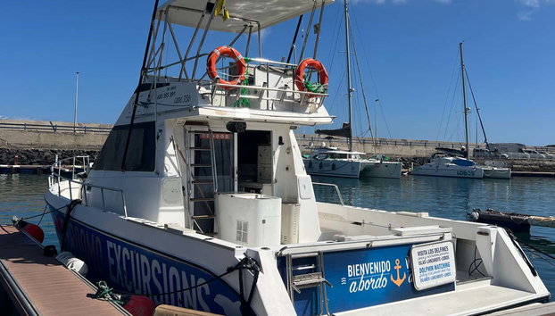 Paseo en barco con avistamiento de cetáceos por Corralejo - Foto 2