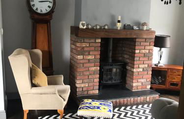 Charming 3 bedroom house with a warmth character - Photo 10