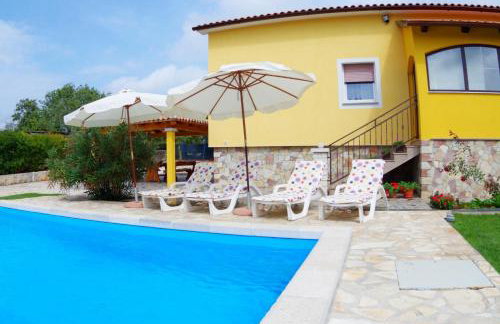 House Sandi, village Juršići - Foto 8